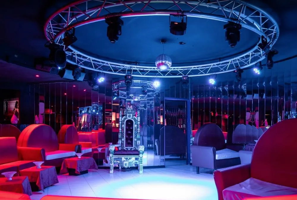 Hostess & Dancer wanted at two of Civitanova Marche's premier clubs